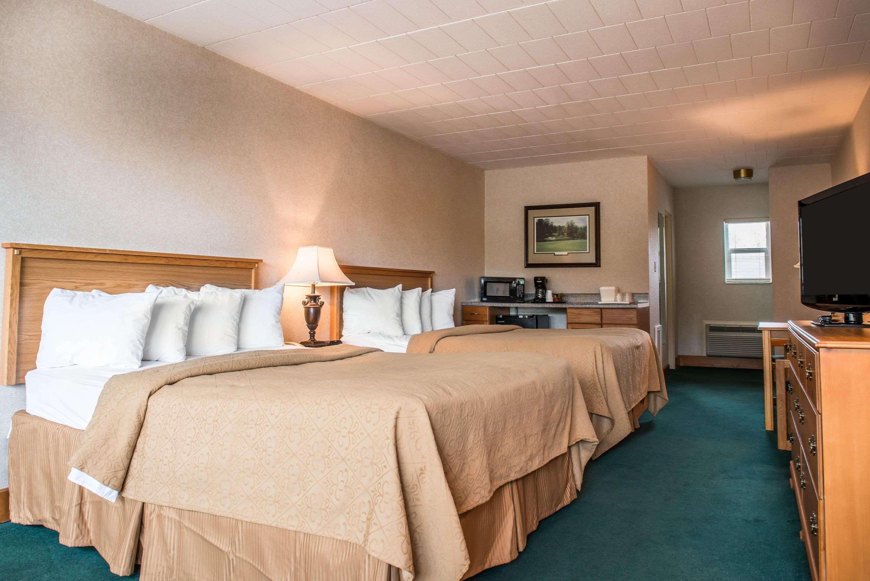 Quality Inn Pittsburgh Airport Oakdale Eksteriør bilde
