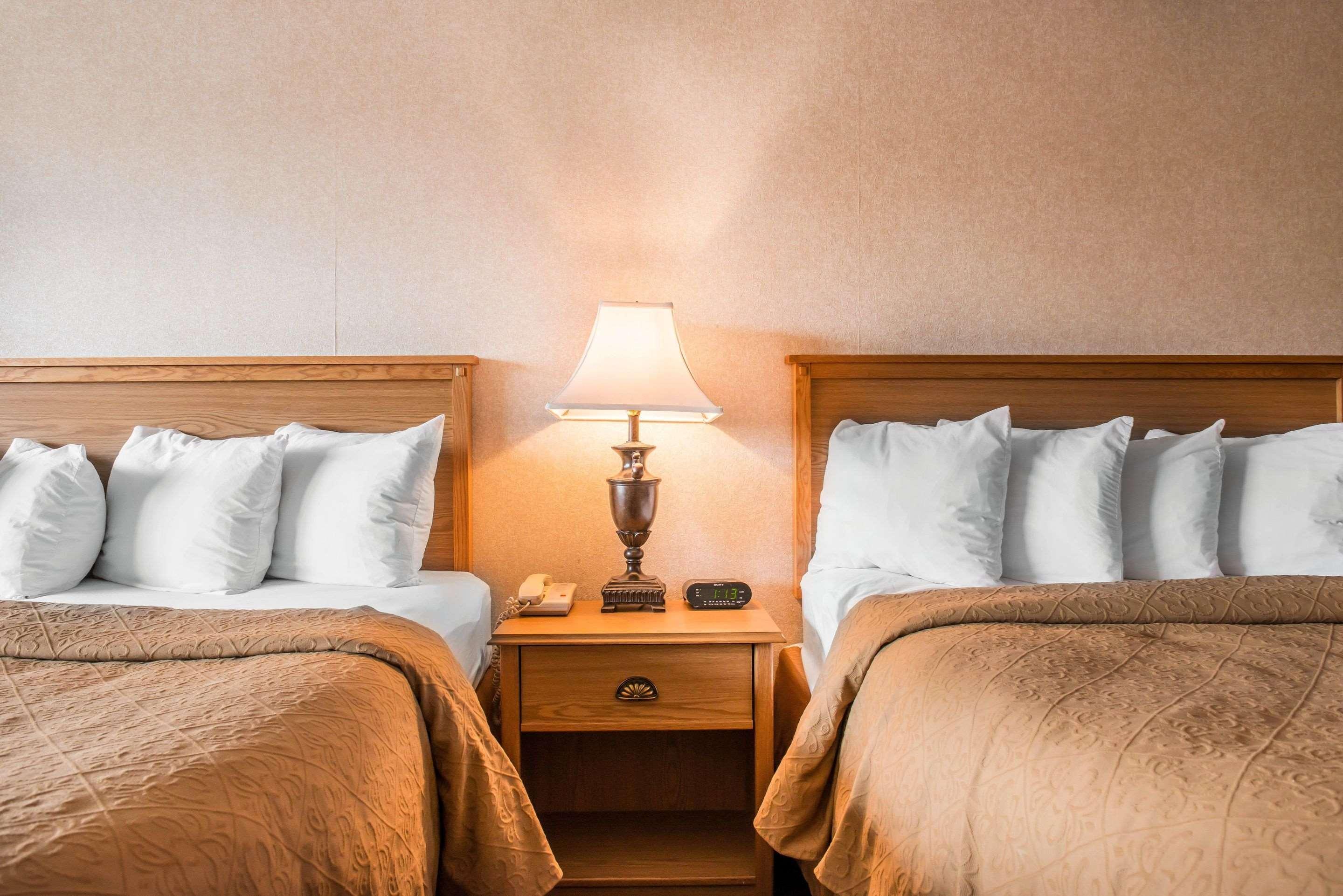 Quality Inn Pittsburgh Airport Oakdale Eksteriør bilde