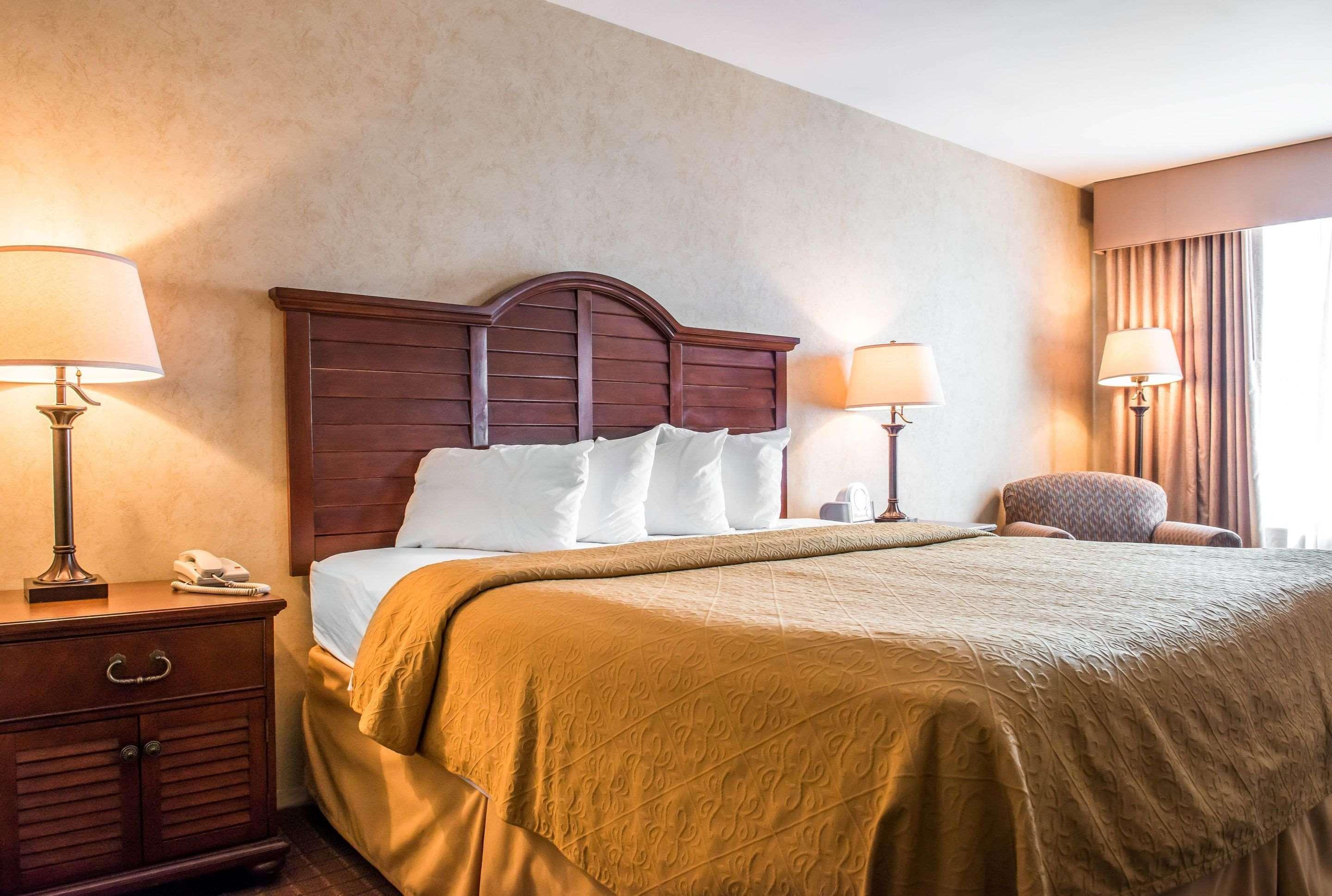 Quality Inn Pittsburgh Airport Oakdale Eksteriør bilde